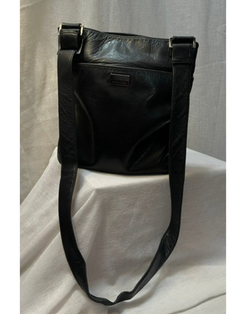 Perlina New York vintage black leather crossbody